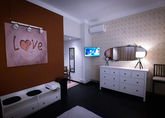 Civico 4 קסטרווילארי